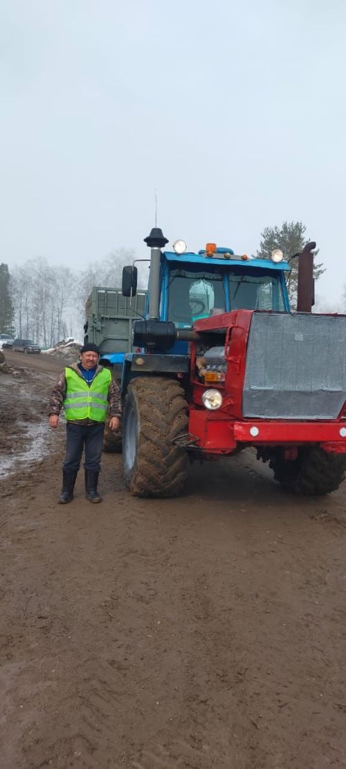 «Сосна»лыларның техникасы язгы кыр эшләрен тулы әзерлектә көтә (+бик күп фото)