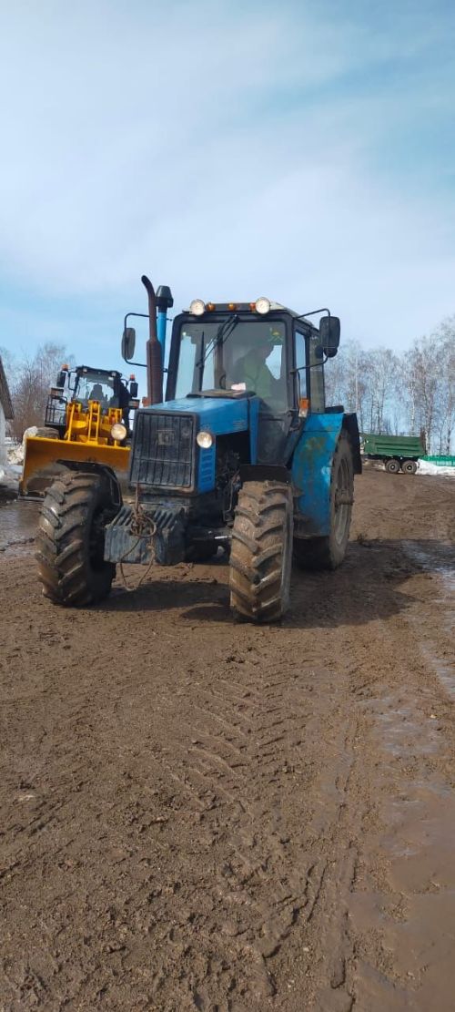 «Сосна»лыларның техникасы язгы кыр эшләрен тулы әзерлектә көтә (+бик күп фото)