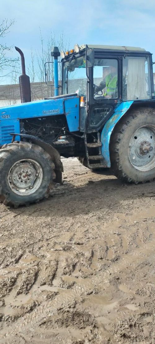 «Сосна»лыларның техникасы язгы кыр эшләрен тулы әзерлектә көтә (+бик күп фото)