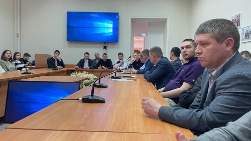 Балтач җитәкчелеге Казанда Балтач студентлары белән очрашты (фото)