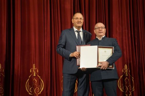 Илшат Солтановичка зур бүләк! (фото)