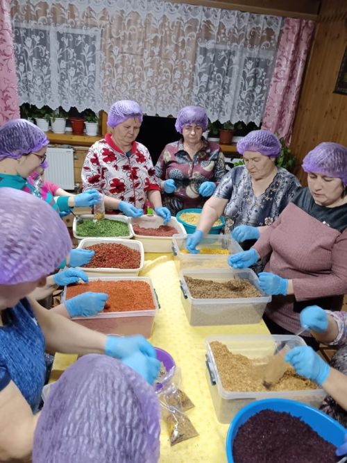 Чутайдан 2500 данә аш фронтка китә (фото)