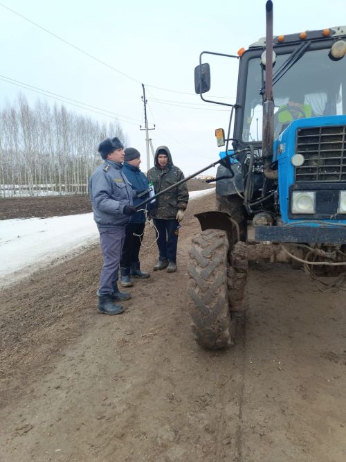 Яңа сулыш өрелгән Тукай исемендәге хуҗалыкта техника әзерлеге ничек? (+ фоторепортаж)