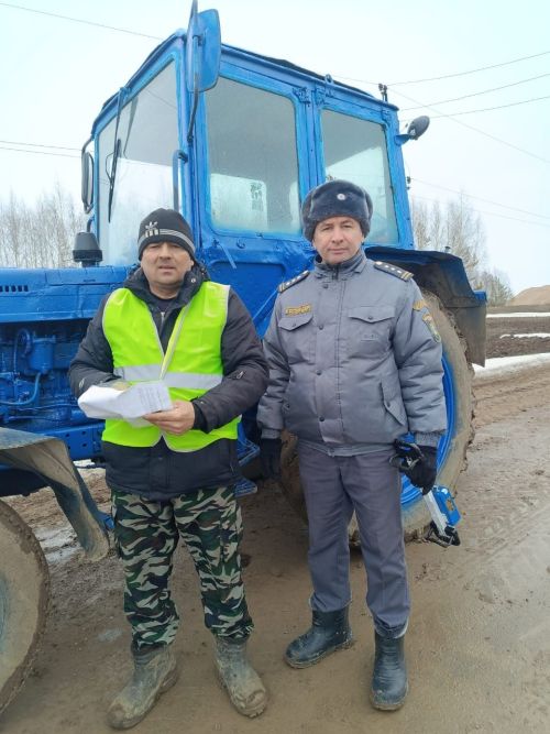 Яңа сулыш өрелгән Тукай исемендәге хуҗалыкта техника әзерлеге ничек? (+ фоторепортаж)