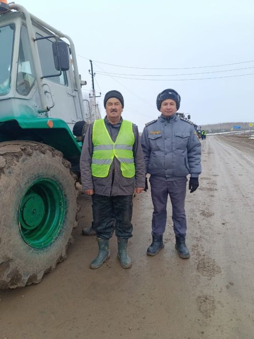 Яңа сулыш өрелгән Тукай исемендәге хуҗалыкта техника әзерлеге ничек? (+ фоторепортаж)