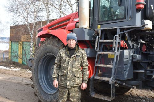 Тракторыма — 40, ә үземә унҗиде генә әле (фото)