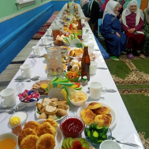 Кариле авылы мәчетендә ифтар мәҗлесе узды (фото)