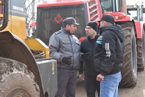 Тракторыма — 40, ә үземә унҗиде генә әле (фото)