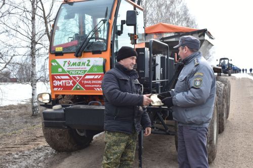 Тракторыма — 40, ә үземә унҗиде генә әле (фото)