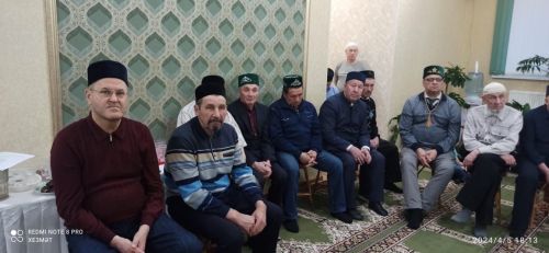 Кариле авылы мәчетендә ифтар мәҗлесе узды (фото)
