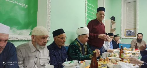 Кариле авылы мәчетендә ифтар мәҗлесе узды (фото)