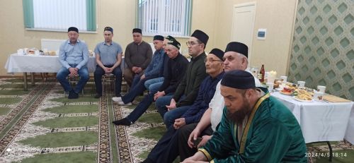 Кариле авылы мәчетендә ифтар мәҗлесе узды (фото)