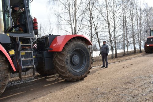 Тракторыма — 40, ә үземә унҗиде генә әле (фото)