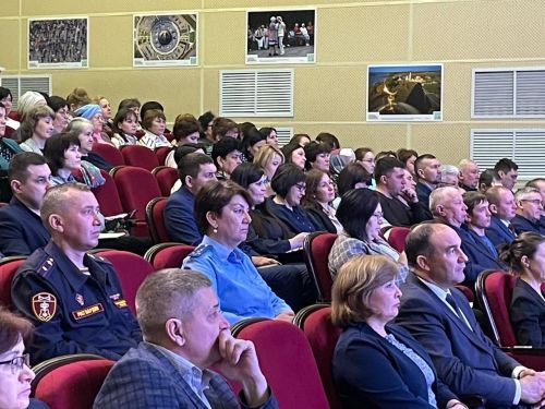 Бүген Балтачта коррупциягә каршы законнарны үтәү тәртибе турында семинар уза (фото)