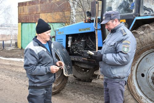 Тракторыма — 40, ә үземә унҗиде генә әле (фото)