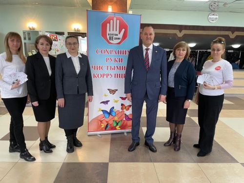 Бүген Балтачта коррупциягә каршы законнарны үтәү тәртибе турында семинар уза (фото)