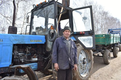Тракторыма — 40, ә үземә унҗиде генә әле (фото)