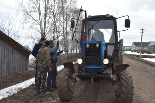 Тракторыма — 40, ә үземә унҗиде генә әле (фото)