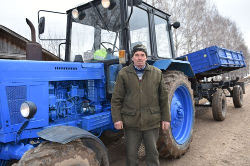 Тракторыма — 40, ә үземә унҗиде генә әле (фото)
