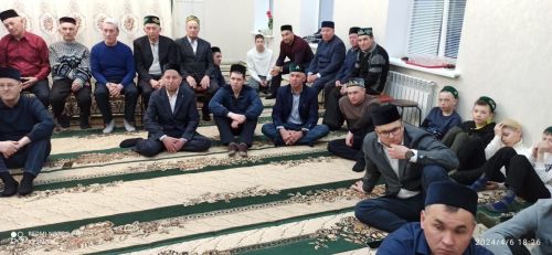 Нотфуллинар гаиләсе Салавычта ифтар үткәрде (+фоторепортаж)