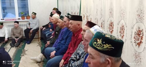 Нотфуллинар гаиләсе Салавычта ифтар үткәрде (+фоторепортаж)