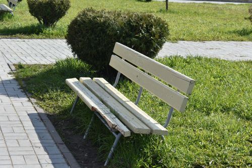 Балтач паркларында вандаллык очраклары (+ бик күп фото)
