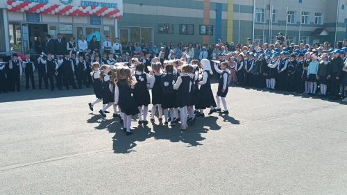 Балтач гимназиясендә узган Соңгы кыңгырау бәйрәменнән фоторепортаж