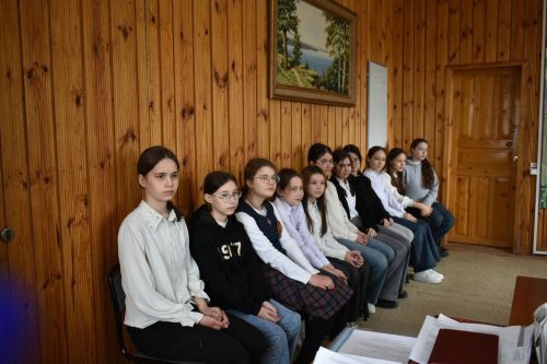 Балтач мәктәбенең яшь журналистлары бездә кунакта (фото)