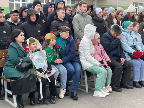 Балтач мәктәбендә махсус операциядә һәлак булган хәрбиләр истәлегенә истәлек тактасы ачтылар (фото)