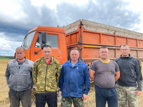 Балтачта беренче вымпеллар тапшырылды (фото)