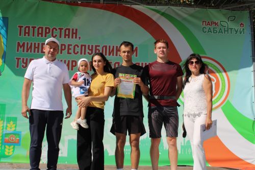Бүген «Сабантуй» ял паркында узган уеннардан фоторепортаж