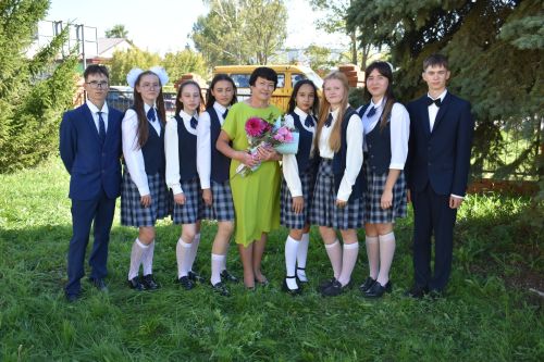 Карадуган гимназиясендә дә беренче кыңгырау чыңлады (+ бик күп фото)