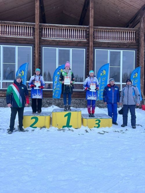 Рәлиф Әскаров призына узган чаңгы ярышында кемнәр җиңде?