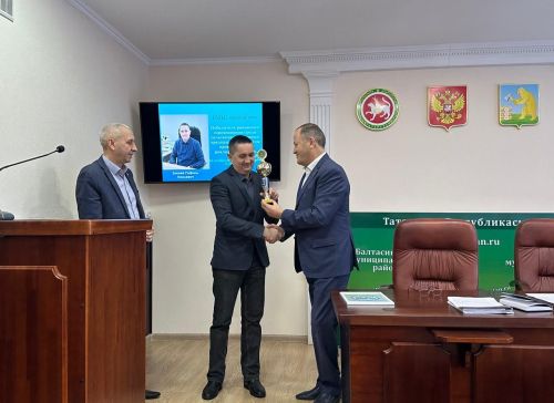 «Активист» хуҗалыгы тәүлеккә 15 тонна сөт җитештерүгә иреште