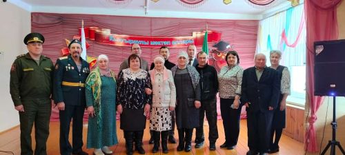 Субаш мәктәбендә Ватанны саклаучылар елын ачуга, Бөек Җиңүнең 80 еллыгына багышланган тантана үткәрелде