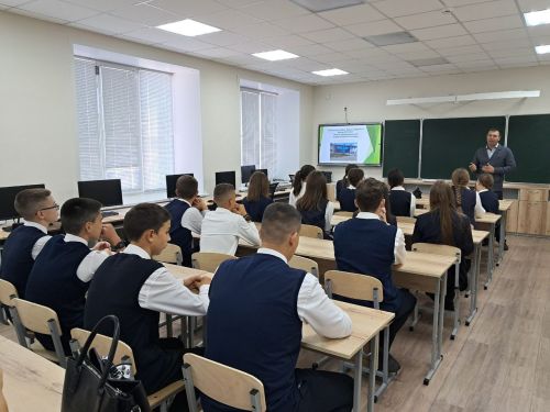 Балтач гимназиясе укучылары Арча аграр-сәнәгать һөнәр көллиятенең икенче филиалында кунакта булган