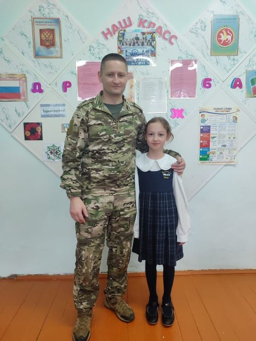 Көтмәгәндә Эльвир килеп керде