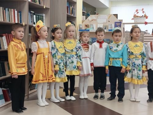 Балтач үзәк балалар китапханәсендә “Безне берләштерүче көн” чарасы узды