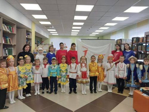 Балтач үзәк балалар китапханәсендә “Безне берләштерүче көн” чарасы узды
