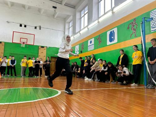 В рамках нацпроекта «Молодежь и дети» состоялся яркий спортивный праздник для учащихся «Карадуванская гимназия имени Баки Зиятдинова»