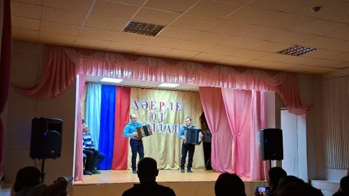 Шодалылар Дәнифне армиягә озатты