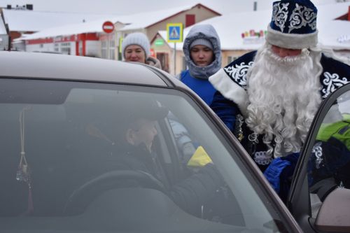 Балтачта Кыш бабай шоферларны да сөендерә