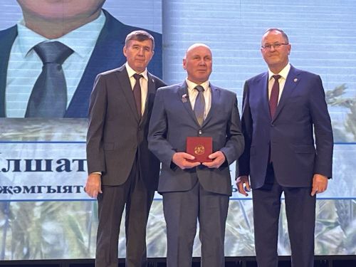 Тирең тамган җирдә генә бәхетле була тормыш