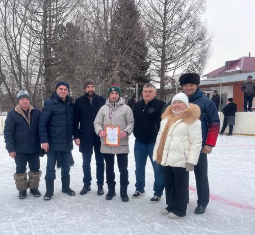 «Себер тракты һәм Муса Җәлил тарихы музее» призына хоккей буенча турнир узды