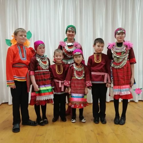 Выльдӥськон – ӟеч азьпаллэн инъетэз медло (1 люкет)