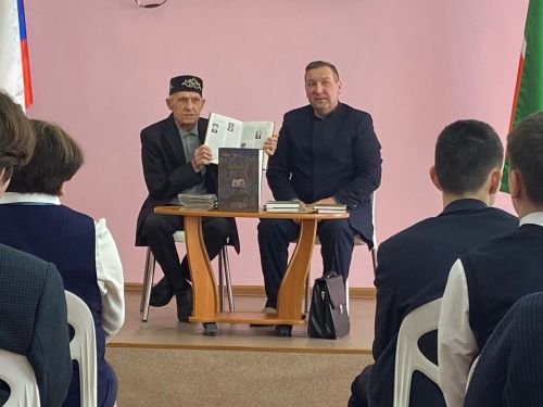 Норма мәктәбендә туган телебезнең кадере, аны саклау һәм кулланыш даирәсен арттыру турында сөйләштеләр