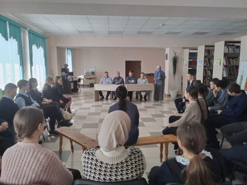Бөрбаш авыл китапханәсендә матур очрашу узды