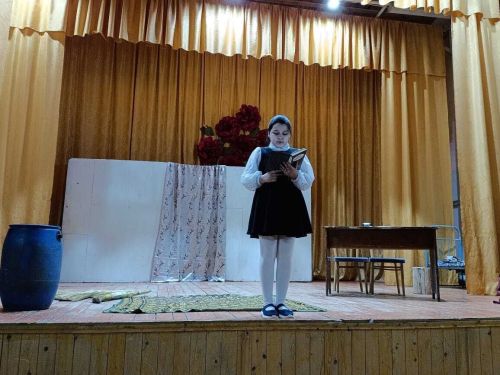 Көшкәтбаш балалары «Ак яфрак» әкиятен сәхнәләштерде