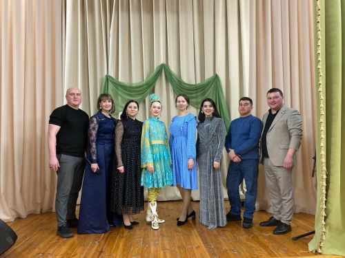 Автоклуб коллективы Таузарда концерт куйган