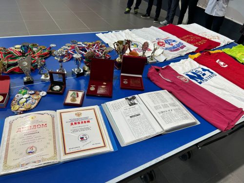 «Хыял» яшьләр үзәге яшьләрне эшкә урнаштыру буенча очрашу уздырды